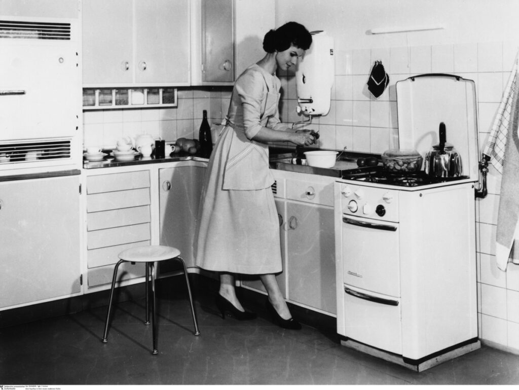 German kitchen design in 1950s