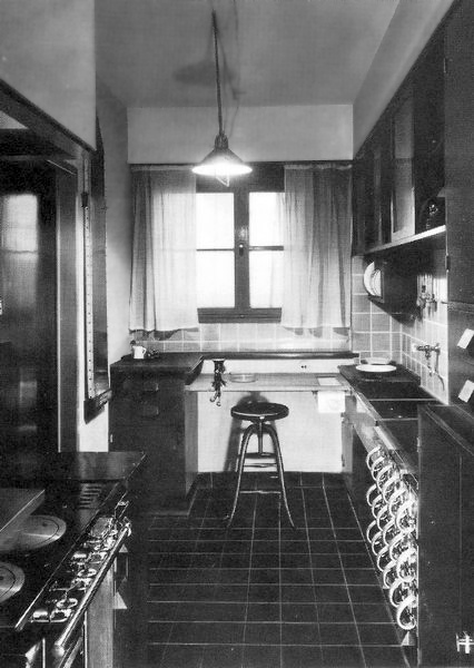 The Frankfurt kitchen in the 1920s